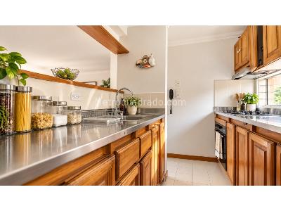 Apartamento de 3 alcobas en venta en San Lucas, Medellín, 98 m² · foto 3 de 11