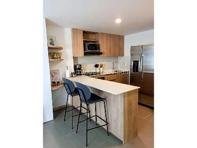 Apartaestudio en venta en Guayabal, Medellín, 43 m² · foto 2 de 20