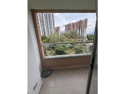 Apartamento de 3 alcobas en venta en Tres Esquinas, Sabaneta, 74 m² · foto 13 de 20