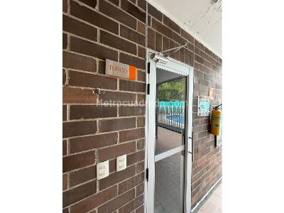 Apartamento de 3 alcobas en venta en Tres Esquinas, Sabaneta, 74 m² · foto 20 de 20