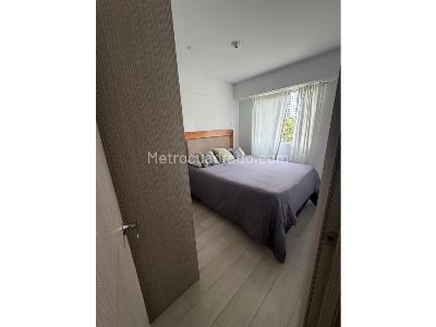 Apartamento de 3 alcobas en venta en Tres Esquinas, Sabaneta, 74 m² · foto 6 de 20