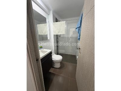 Apartamento de 3 alcobas en venta en Tres Esquinas, Sabaneta, 74 m² · foto 8 de 20