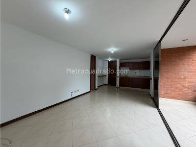 Apartaestudio en venta en Patio Bonito, Medellín, 62 m² · foto 3 de 14