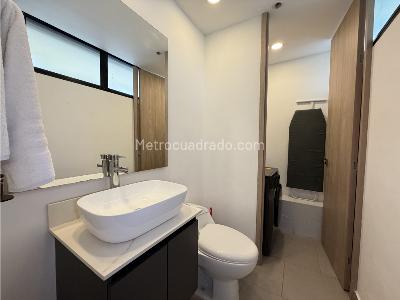 Apartaestudio en venta en Laureles, Medellín, 81 m² · foto 4 de 13