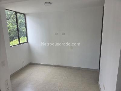 Apartamento de 2 alcobas en venta en Pan De Azucar, Sabaneta, 68 m² · foto 9 de 13