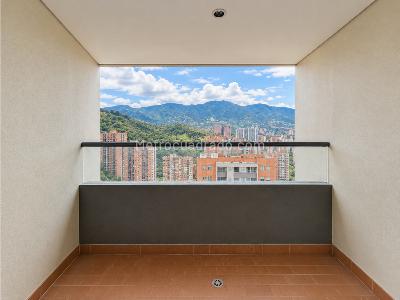 Apartamento de 3 alcobas en venta en San Jose, Sabaneta, 63 m² · foto 3 de 11