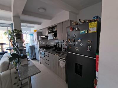 Apartamento de 2 alcobas en venta en Aliadas, Sabaneta, 60 m² · foto 2 de 15