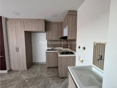 Apartaestudio en venta en Av Las Vegas, Sabaneta, 27 m² · foto 6 de 9