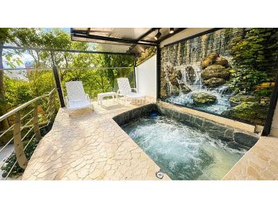 Casa de 4 alcobas en venta en Poblado Alto, Medellín, 400 m² · foto 2 de 20