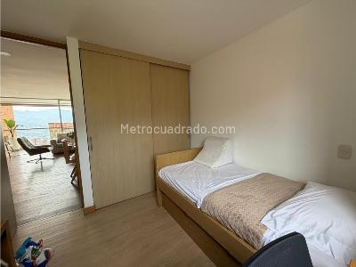 Apartamento de 3 alcobas en venta en El Esmeraldal, Envigado, 100 m² · foto 3 de 12