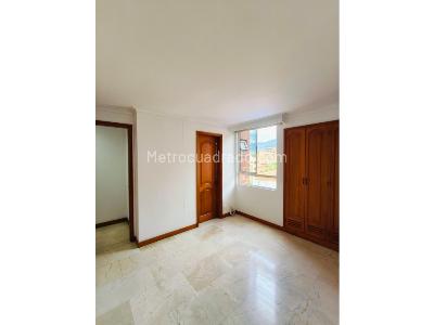 Apartamento de 4 alcobas en venta en Laureles Estadio, Medellín, 123 m² · foto 12 de 15