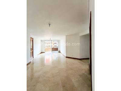Apartamento de 4 alcobas en venta en Laureles Estadio, Medellín, 123 m² · foto 3 de 15