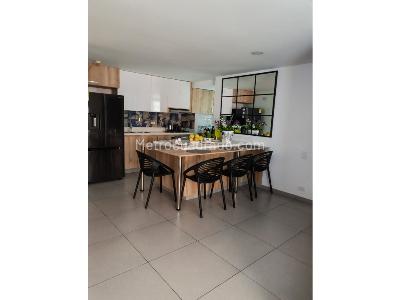 Apartamento de 2 alcobas en venta en Jardines, Envigado, 75 m² · foto 8 de 19