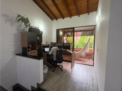 Casa de 3 alcobas en venta en Cumbres, Envigado, 176 m² · foto 11 de 20