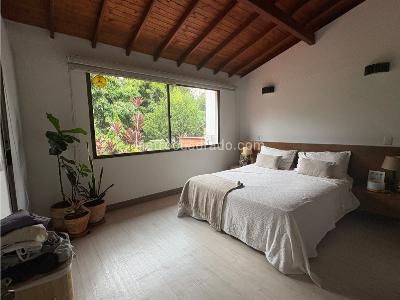 Casa de 3 alcobas en venta en Cumbres, Envigado, 176 m² · foto 12 de 20