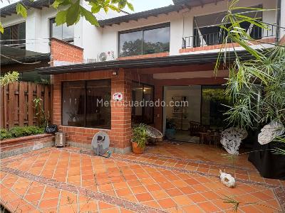Casa de 3 alcobas en venta en Cumbres, Envigado, 176 m² · foto 2 de 20