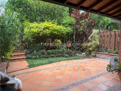 Casa de 3 alcobas en venta en Cumbres, Envigado, 176 m² · foto 4 de 20