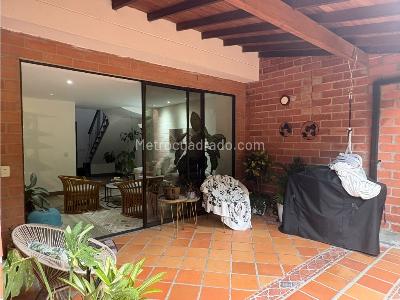 Casa de 3 alcobas en venta en Cumbres, Envigado, 176 m² · foto 5 de 20