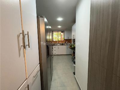 Casa de 3 alcobas en venta en Cumbres, Envigado, 176 m² · foto 9 de 20