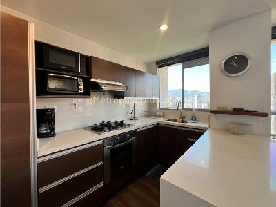 Apartamento de 2 alcobas en venta en Loma De Los Balsos, Medellín, 92 m² · foto 8 de 16