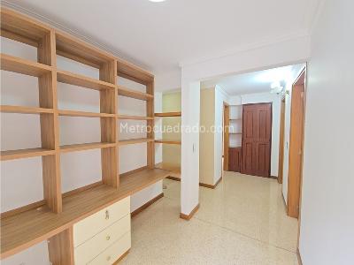 Apartamento de 3 alcobas en venta en Conquistadores, Medellín, 100 m² · foto 10 de 20