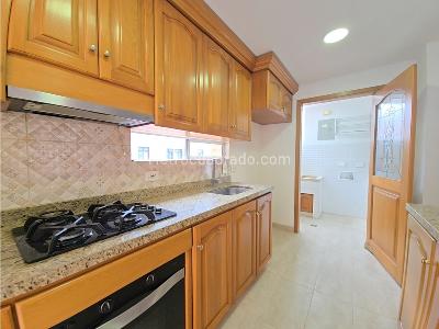 Apartamento de 3 alcobas en venta en Conquistadores, Medellín, 100 m² · foto 7 de 20