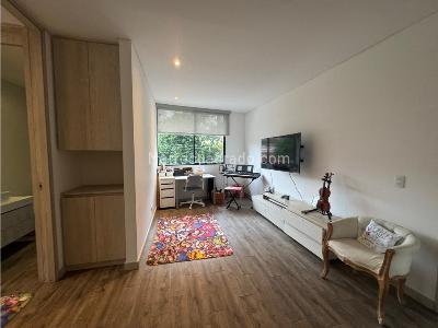 Apartamento de 3 alcobas en venta en Loma Benedictinos, Envigado, 180 m² · foto 11 de 18