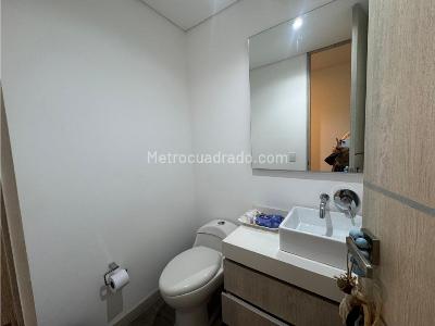 Apartamento de 3 alcobas en venta en Loma Benedictinos, Envigado, 180 m² · foto 7 de 18