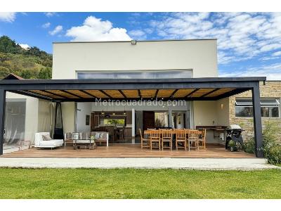 Casa de 5 alcobas en venta en Alto De Las Palmas, Medellín · foto 1 de 20