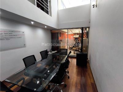 Casa de 4 alcobas en venta en Modelia, Bogotá, 400 m² · foto 2 de 20