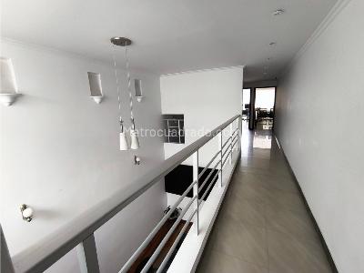Casa de 4 alcobas en venta en Modelia, Bogotá, 400 m² · foto 4 de 20