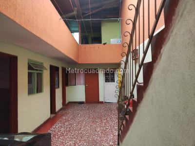 Casa de 5 alcobas en venta en El Rubi, Bogotá, 208 m² · foto 5 de 7