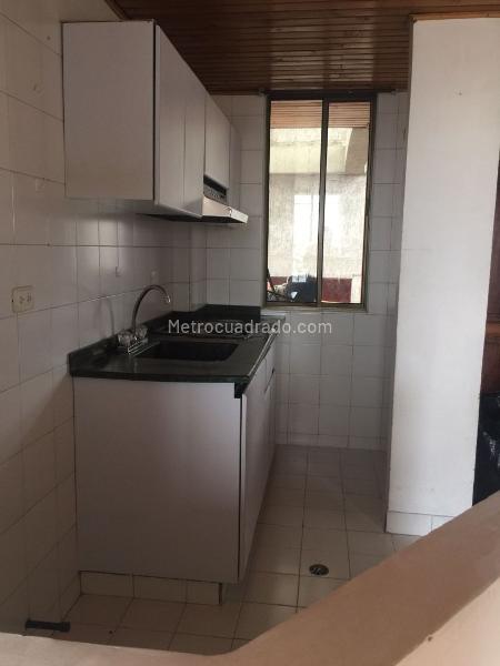 Apartamento en Arriendo, SANTA TERESITA, Bogotá D.C. - Widok 4