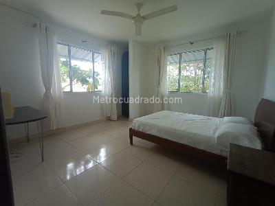 Casa de 5 alcobas en venta en Miraflores, Girardot, 140 m² · foto 13 de 17