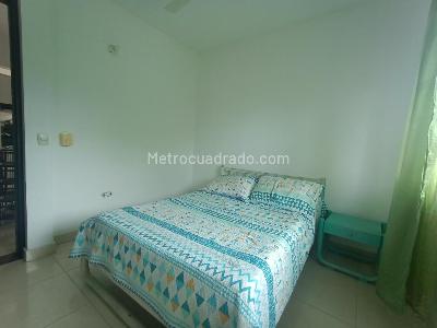 Casa de 5 alcobas en venta en Miraflores, Girardot, 140 m² · foto 16 de 17