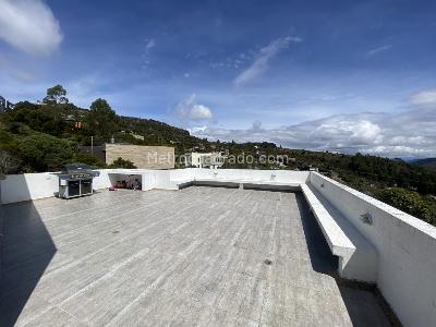 Casa de 5 alcobas en venta en Vereda El Libano, La Calera, 495 m² · foto 2 de 20