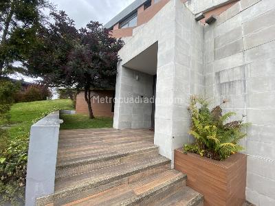 Casa de 5 alcobas en venta en Vereda El Libano, La Calera, 495 m² · foto 3 de 20