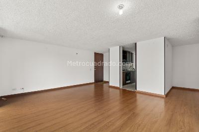 Apartamento en venta en Verbenal, Bogotá · foto 3 de 10