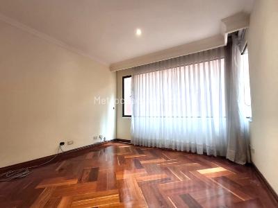 Apartamento de 3 alcobas en venta en La Carolina, Bogotá, 180 m² · foto 17 de 20