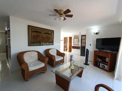 Casa de 5 alcobas en venta en Girardot, Girardot, 249 m² · foto 7 de 20