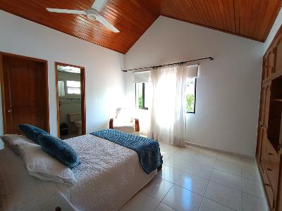 Casa de 5 alcobas en venta en Girardot, Girardot, 249 m² · foto 19 de 20
