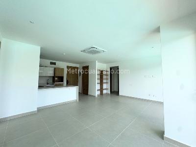 Apartamento de 3 alcobas en venta en Bahia Kristal, Cartagena, 107 m² · foto 4 de 18