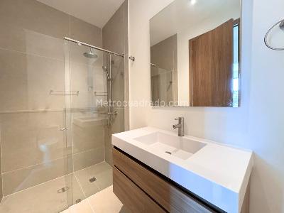 Apartamento de 3 alcobas en venta en Bahia Kristal, Cartagena, 107 m² · foto 11 de 18