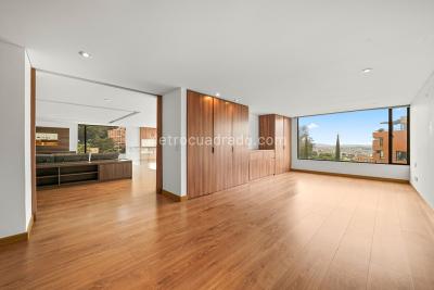Apartamento de 4 alcobas en arriendo en Chico Alto, Bogotá, 400 m² · foto 16 de 20