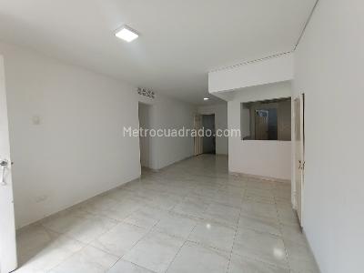 Casa de 5 alcobas en venta en Miraflores, Girardot, 200 m² · foto 9 de 20