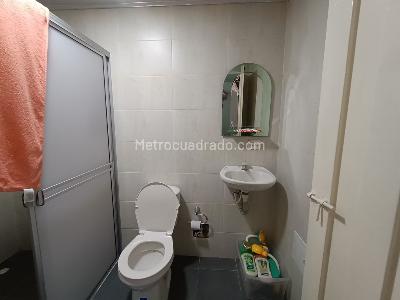 Casa de 5 alcobas en venta en Miraflores, Girardot, 200 m² · foto 16 de 20
