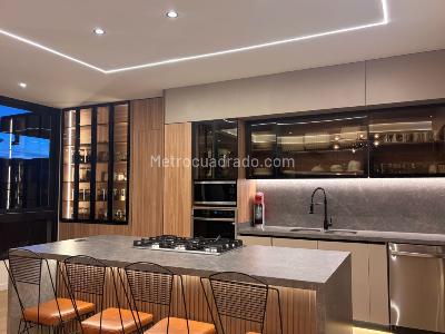 Casa de 4 alcobas en venta en Club San Jacinto, Chía, 378 m² · foto 9 de 19