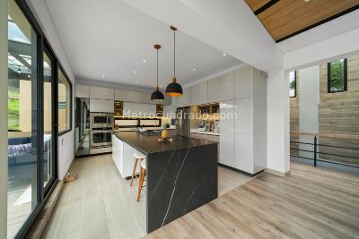 Casa de 3 alcobas en arriendo en Vereda De Chuntame, Cajicá, 389 m² · foto 5 de 20