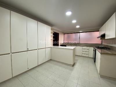 Apartamento en venta en Los Rosales, Bogotá · foto 9 de 20