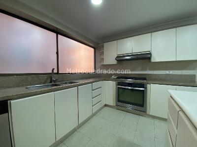 Apartamento en venta en Los Rosales, Bogotá · foto 10 de 20